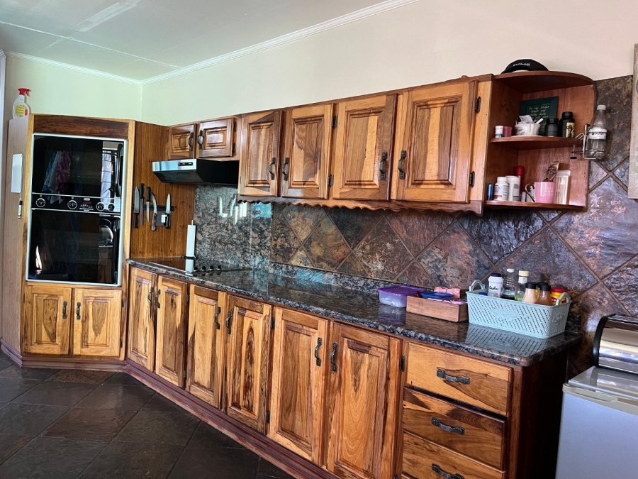 4 Bedroom Property for Sale in Lindequesdrif North West